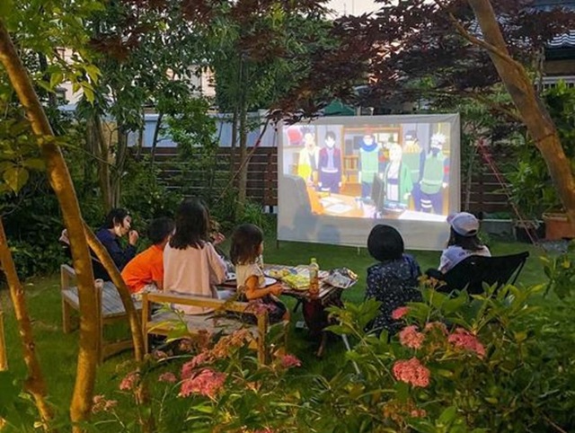 mua-may-chieu-thay-tivi